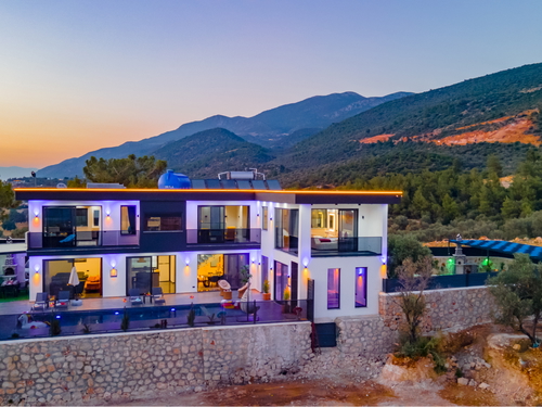  gece  -  Kasım
  | Kaş Kalkan Çavdır’da Muhafazakar ve Lüks Villa Tatili